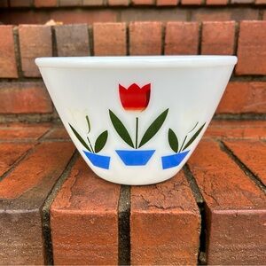 vintage Fire-King Tulip splash-proof mixing bowl, made of white milk glass
